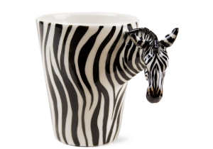 The Zebra is such a distinctive looking beast with its stunning black and white stripes. They are closely related to the horse, but unlike his cousin likes to wear his mane in a fetching Mohican! Strikingly beautiful on our Blue Witch ceramic.