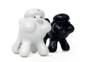 Known for its charisma and intelligence, making it a widespread family pet around the world. The super posh Poodle is depicted gorgeously on this ceramic salt and pepper cruet set!