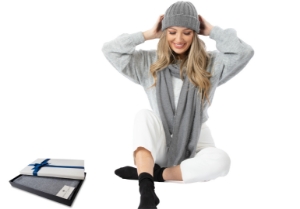 Craftsmanship lies at the heart of luxury. Our Firenze Cashmere has been expertly crafted in Italy from the noblest of yarns; cashmere blended with Merino wool, a beautiful natural fibre. This special fabric provides warmth and is the ultimate in luxurious comfort.