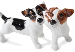 He might small in size but what he lacks in stature he certainly makes up for with his tremendous tenacious spirit. The fun-loving Jack Russell is beautifully captured on Blue Witch ceramic. This feisty little dog is full of heart is loved by countless owners.