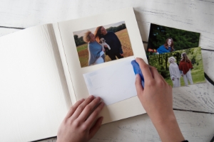 An intelligent adhesive: Hermafix Applicator is a revolutionary technology from Germany - a small roll-on glue made especially for mounting photos, artwork and postcards. It is also great for scrapbooking, collecting recipes or oodles of mementos, prints or documents. Absolutely photo safe and free from acids and solvents. Contains a 15m length of dotted glue and refills can be installed in seconds.