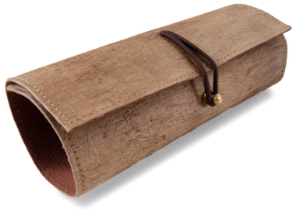 A simple yet sophisticated design. The rustic Bark Travel & Tech Kit Roll is created by Mother Nature herself and it will transport your senses to the great outdoors.The unique form and pattern of the natural bark is combined with our artisans' expertise to enhance this exciting tactile and sensory experience. Highlighting its own uniqueness, the outstanding design has become one of our most enchanting collections of all time.