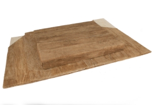 A simple yet sophisticated design. The rustic Bark Keepsake Box is created by Mother Nature herself and it will transport your senses to the great outdoors.The unique form and pattern of the natural bark is combined with our artisans' expertise to enhance this exciting tactile and sensory experience. Highlighting its own uniqueness, the outstanding design has become one of our most enchanting collections of all time.