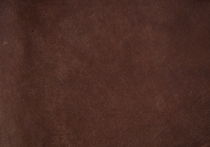 Each Enya Journal is unique. It is an eastern maverick that is big on character with a rustically raw style, featuring full-grain buffalo leather.Nothing is done to hide the scars and marks, twists and notches which are natural to the skin. Instead, they become a celebratory feature to reinvent the rules: Imperfection is the new perfection. A grounded character which is full of fantastic charisma. The Enya a soul mate for your adventures in life.